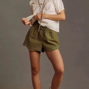 By Anthropologie Scallop-Hem Women’s Shorts Moss Size M